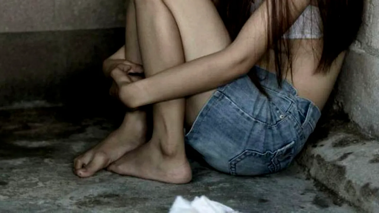 Caz șocant în Vaslui. Copilă de 14 ani, bolnavă psihic, violată de un tânăr. “Am sunat-o de câteva ori și...”