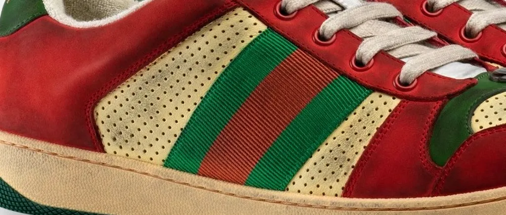 Gucci vinde o pereche de pantofi sport „murdari la prețuri EXORBITANTE