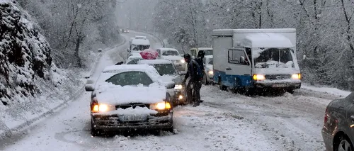 HAOS în EUROPA: Mii de mașini blocate și locuințe fără electricitate din cauza intemperiilor