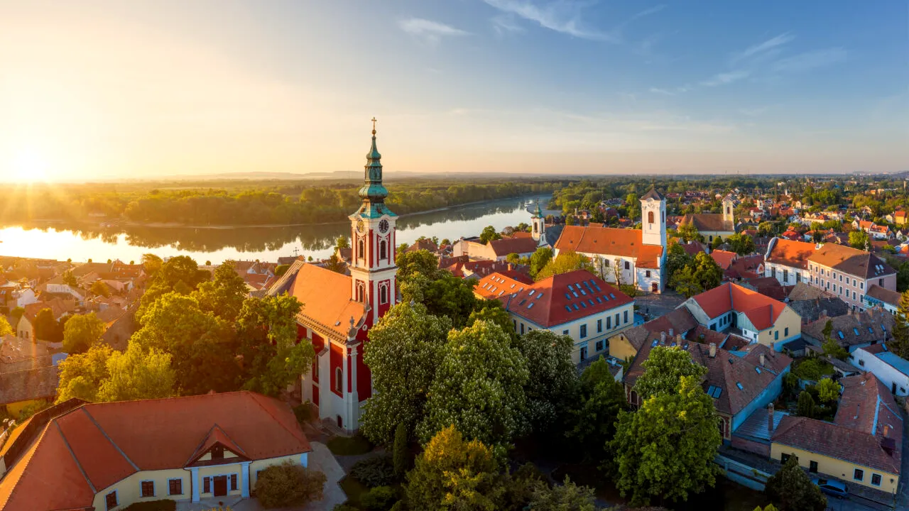 Orașul european în care o cină costă cât o cafea la Paris. Este o destinație perfectă pentru gurmanzi