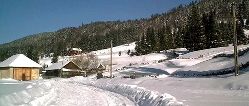 12 drumuri județene din Iași sunt blocate din cauza ninsorii și a viscolului