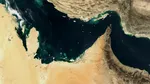 Iranul acordă Irakului permisiunea ca petrolierele sale să treacă prin Strâmtoarea Ormuz