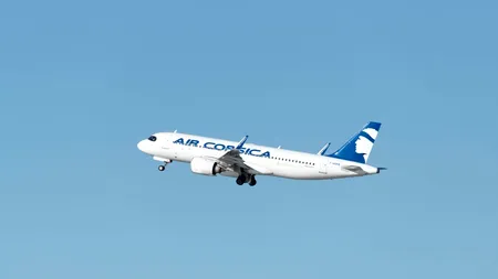 Panică în aer. Un AVION de pasageri, forțat să zboare în cerc o oră deasupra unui oraș din Franța. Controlorul aerian a adormit în turnul de control