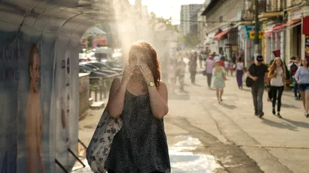 Temperaturi de foc și furtuni puternice: ANM anunță cod portocaliu / Cum va fi vremea în București