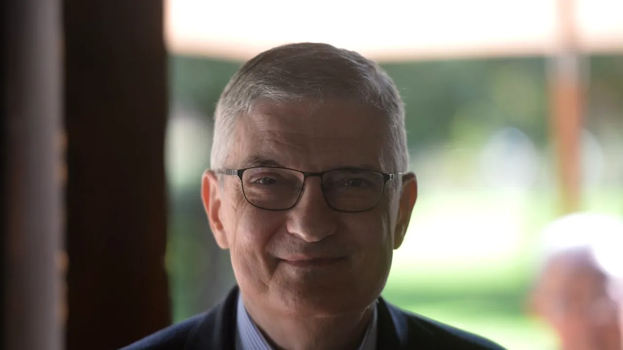 Daniel Dăianu: N-ai căuta un țap ispășitor dacă ar fi fost de succes campania de vaccinare