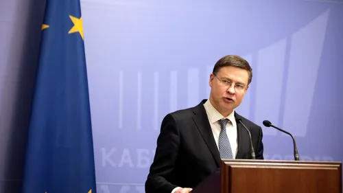 Comisia Europeană propune suspendarea tuturor taxelor pentru importurile din Ucraina