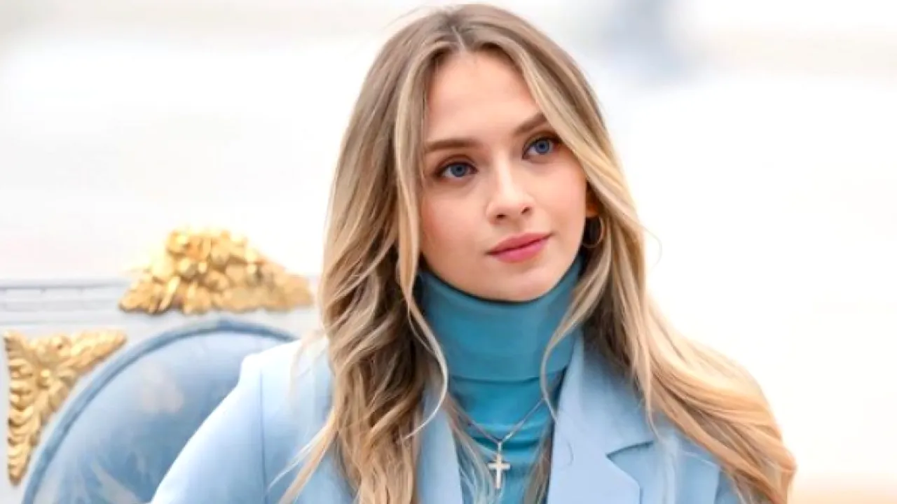 Ce a făcut de Ziua Victoriei... Victoria Sinitsina, patinatoarea rusă care și-a „dezgustat” fanii prin prezența sa la mitingul pro-Putin din martie