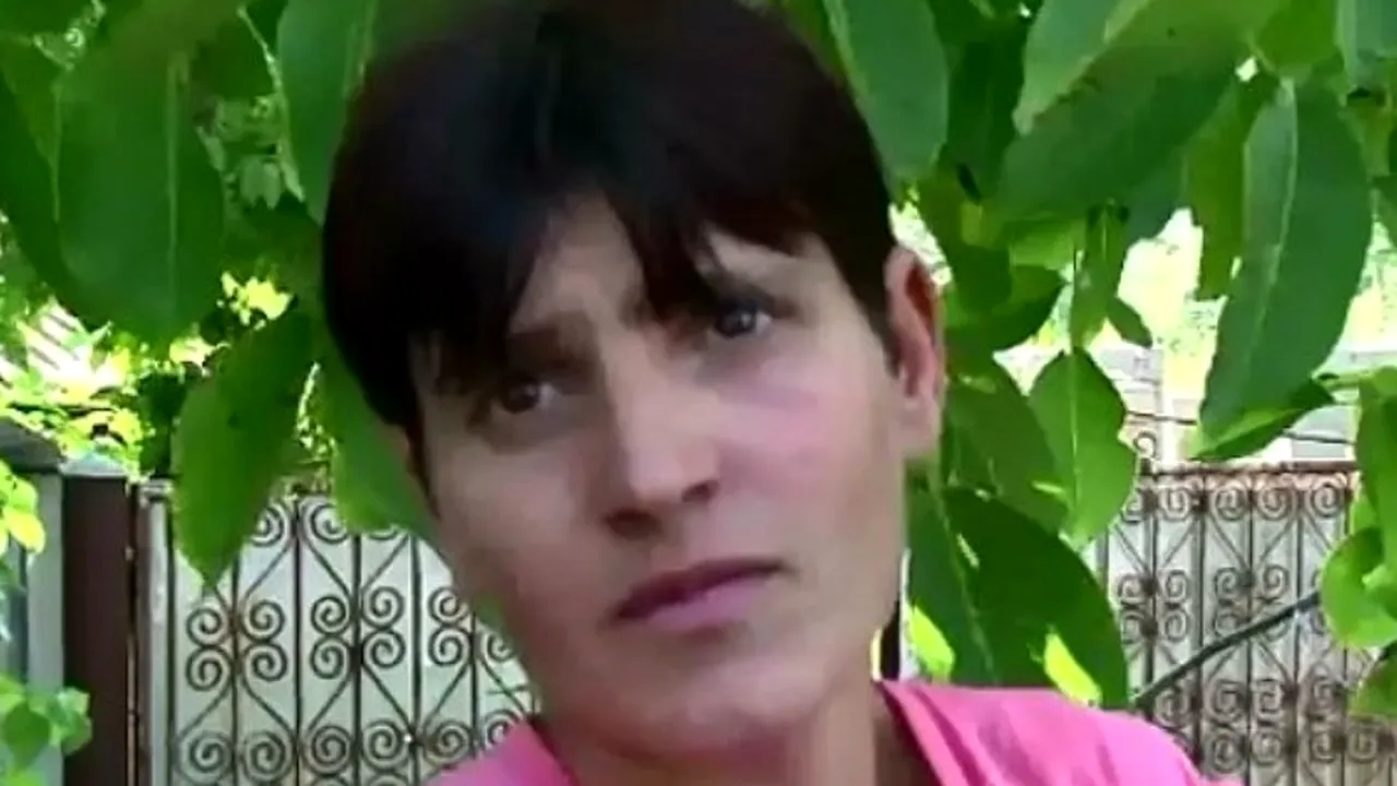 Această femeie și-ar fi vândut copilul unei familii de romi. Ce explicație dă pentru gestul său