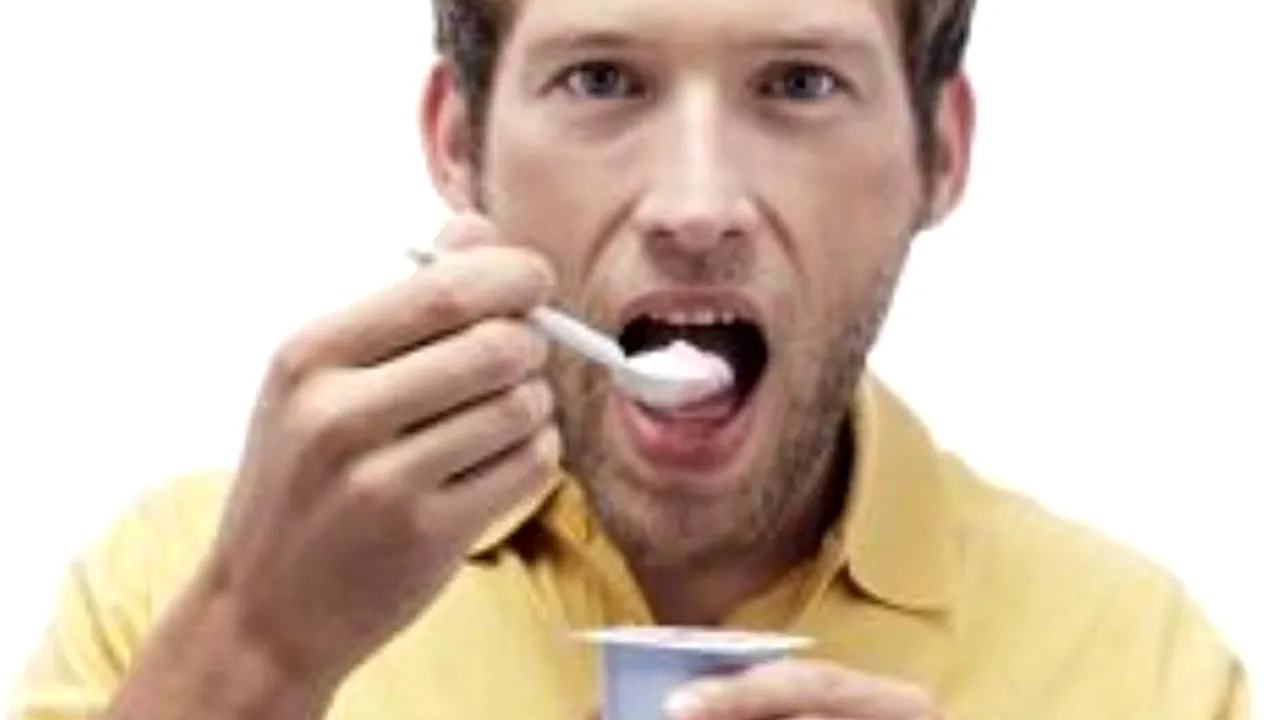 STUDIU. Iaurtul crește virilitatea bărbaților