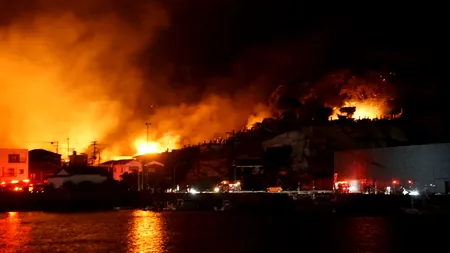 Japonia, devastată de cel mai puternic incendiu din ultima jumătate de secol. 170 de clădiri mistuite de flăcări și un deces