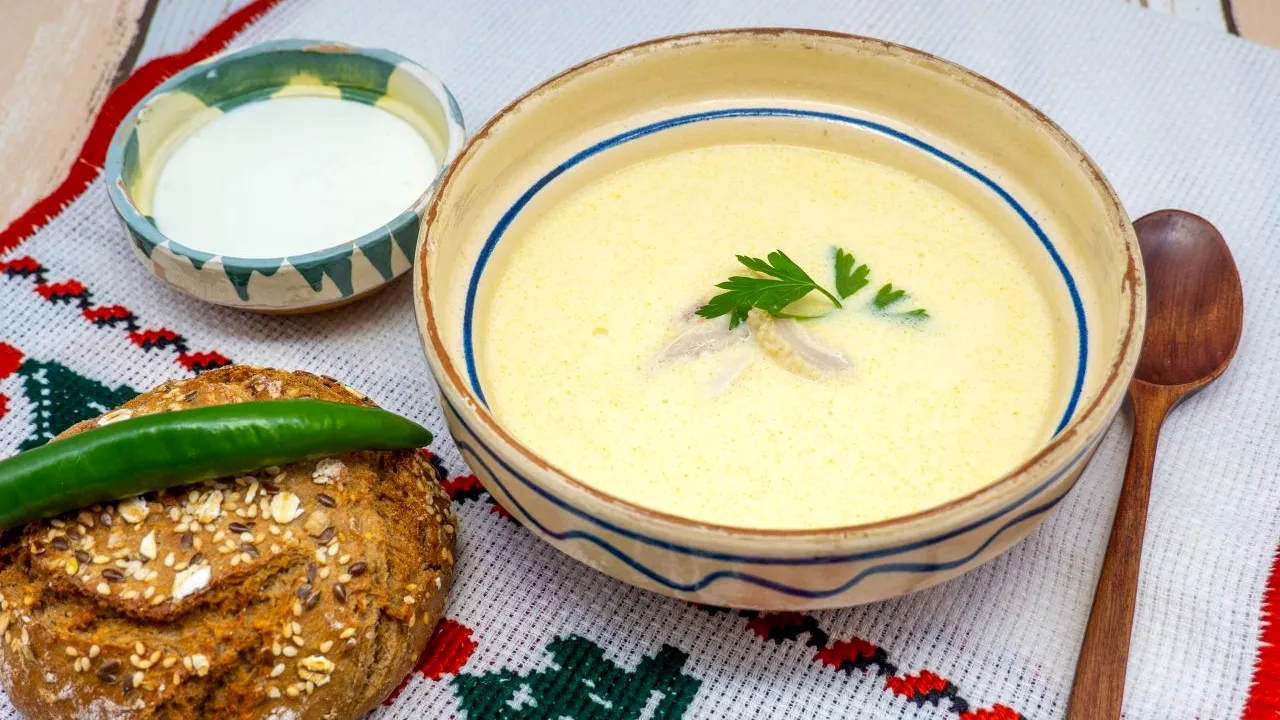 Rețeta de ciorbă de burtă a lui chef Cătălin Scărlătescu | Ingredientul secret este apa stătută!