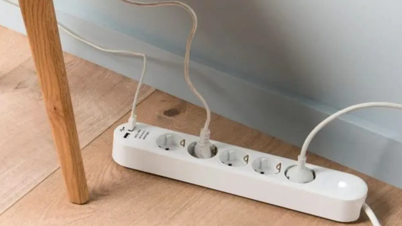 Cei 2 „vampiri energetici” din dormitor. Vom plăti 350 lei pe lună doar pentru aceste două electrocasnice