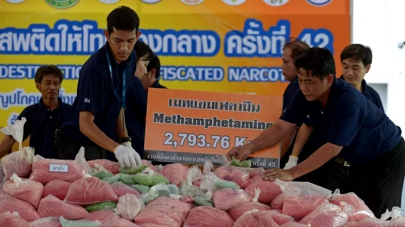 Thailanda: Droguri vândute copiilor pe post de bomboane prin rețelele de socializare
