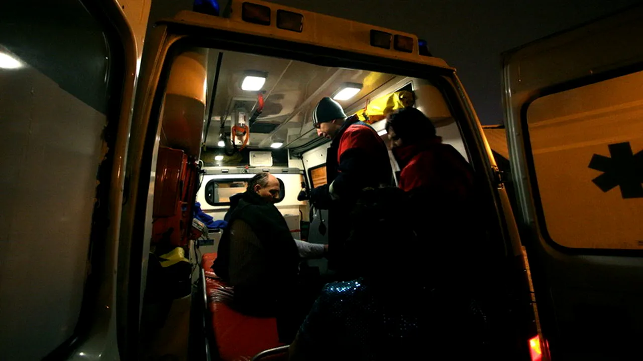 Peste 400 de persoane din București și Ilfov au chemat salvarea în noaptea de Înviere