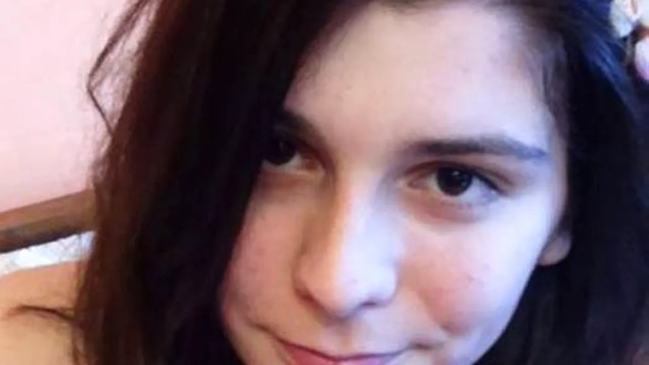 Mesajul emoționant al tinerei pentru care eroul Adrian Rugină și-a dat viața în Colectiv: ''În fiecare zi, timp de cinci săptămâni, i-am mulțumit îngerului meu, salvatorului meu''