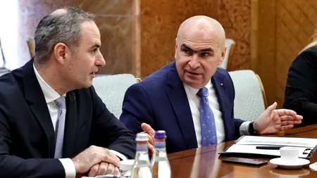 În timp ce PSD s-a reunit în ședință, Bolojan discută forma finală a bugetului cu ministrul Finanțelor, Alexandru Nazare, la PNL