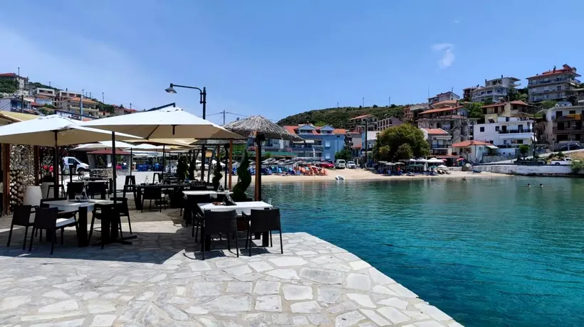 Un român aflat în Grecia a dezvăluit cât l-a COSTAT o masă copioasă în Thasos. Turistul a vrut, astfel, să demonteze legenda prețurilor exagerate