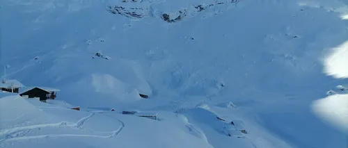 Avalanşă de mari dimensiuni, la Bâlea Lac. Două corturi, îngropate în zăpadă / Nu sunt VICTIME