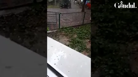 Cod galben de ploi torențiale și furtuni. Locuitorii din București au primit mesaj RO-Alert | VIDEO