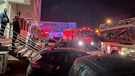 VIDEO | Incendiu la un bloc din Constanța. 13 persoane au fost evacuate