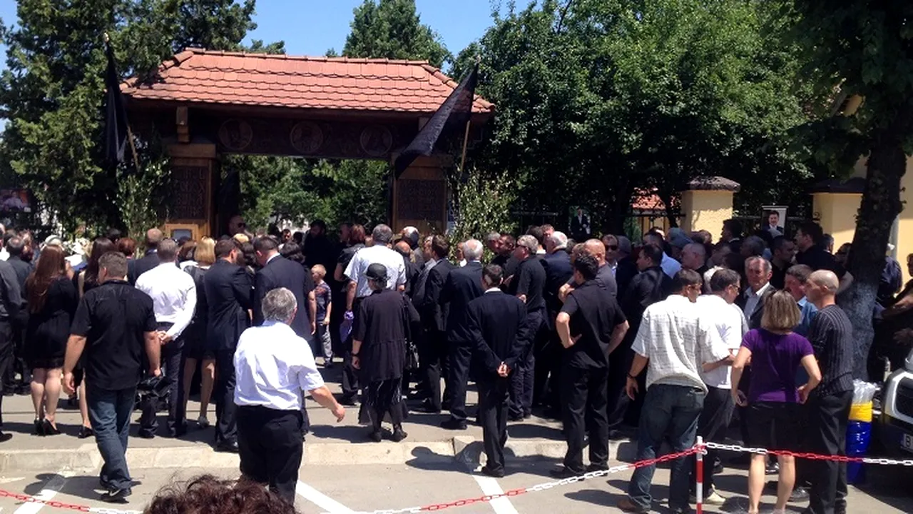 Fostul om de afaceri Ilie Vonica, înmormântat cu slujbă specială, în prezența a peste 500 de persoane