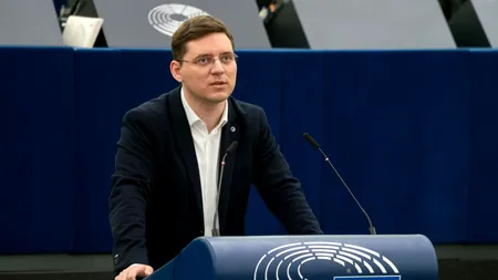 Victor Negrescu îi cere Comisarului pentru Agricultură să „coboare din turnul de fildeș” / „Fermierii din țara mea au nevoie de sprijinul UE”