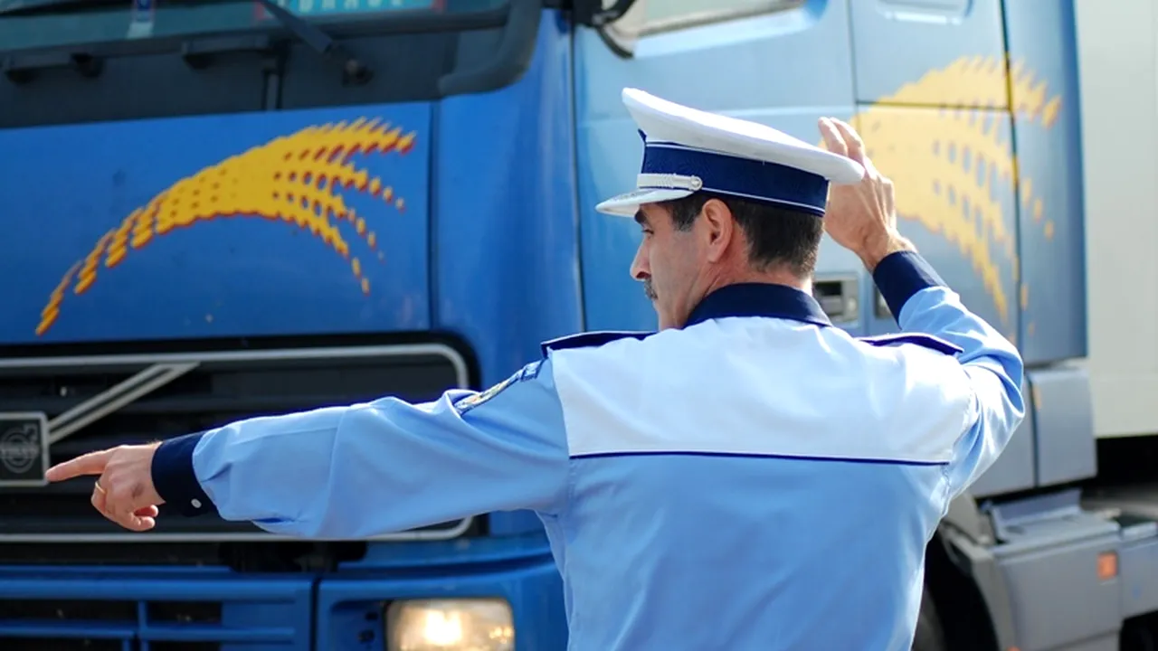 Șoferi cercetați penal fiindcă au blocat un drum după ce le-au fost reținute permisele de conducere. Cei doi conducători auto nu au respectat interdicția de a circula pe caniculă