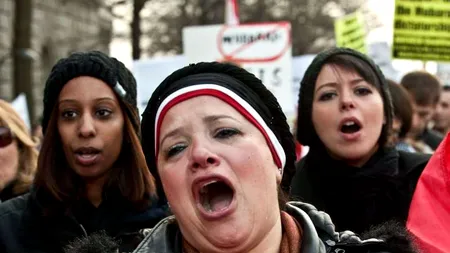 Crimele împotriva femeilor vor fi pedepsite cu închisoare pe viață în Argentina