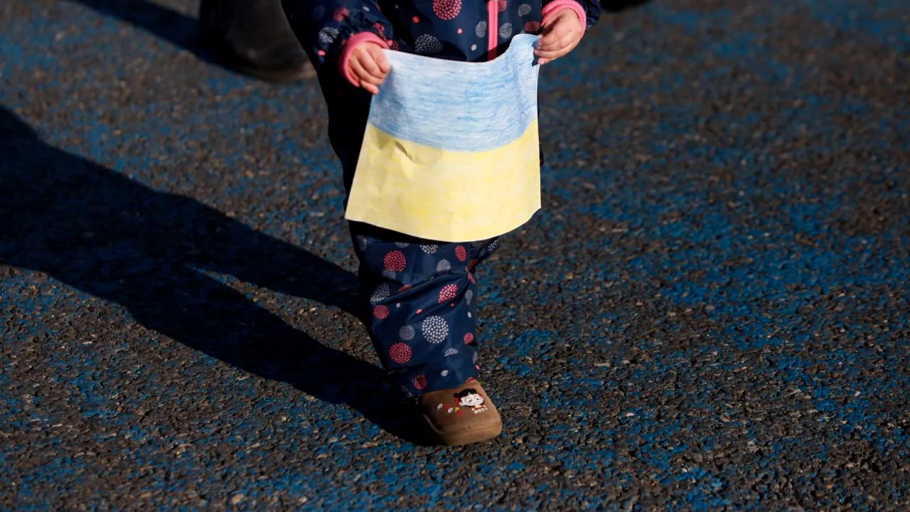 Numărul ucrainenilor nevoiți să-și părăsească țara a trecut de pragul de 3 milioane. Câți refugiați au intrat și au rămas în România