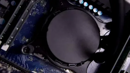 Intel a lansat primul său procesor cu opt nuclee pentru desktop 