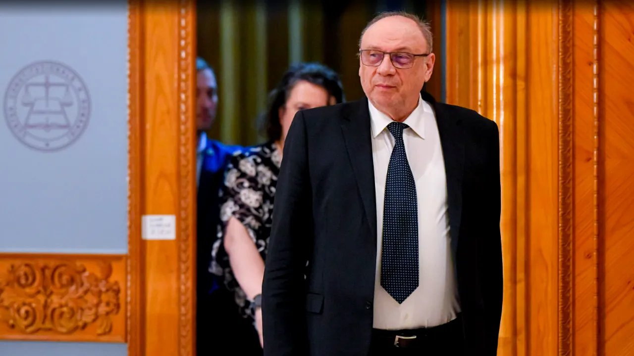 Cei nouă judecători ai CCR au respins în UNANIMITATE contestațiile de susținere pentru Călin Georgescu. Documentul OFICIAL