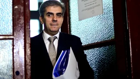 Cum răspunde ministrul Sănătății, Eugen Nicolăescu, la întrebarea când începe campania de vaccinare antigripală: „Dacă aș fi ghicitor în stele, v-aș spune, dar nu știu
