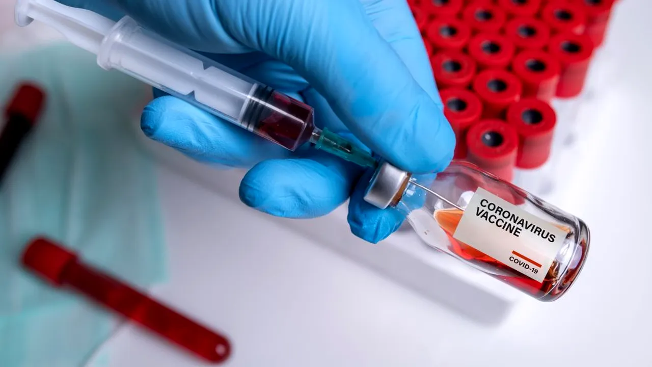 „Nu știm dacă vom avea vreodată un vaccin eficient anticoronavirus”. Preziunea teribilă a unui virusolog care curmă speranțele omenirii