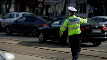 Șoferii opriți de polițiști în trafic nu trebuie să aibă asupra lor și Cartea de Identitate a Vehiculului. Care sunt ACTELE obligatorii