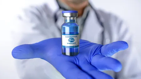 Francezi „imunizați” din greșeală cu ser fiziologic, în loc de vaccin anti-Covid de la Pfizer
