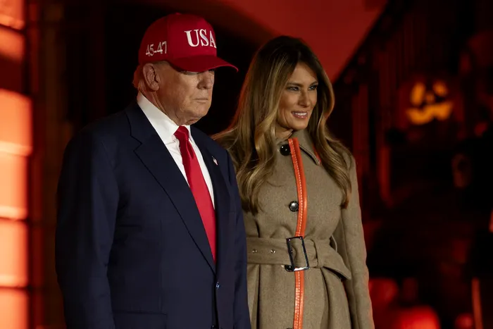 Prima doamnă, Melania Trump, întruchiparea eleganței subtile, la evenimentul de Halloween 2025 de la Casa Albă FOTO: Profimedia