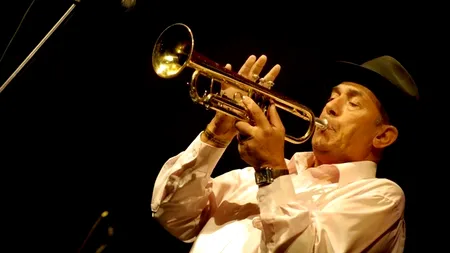 Fanfara Ciocârlia, în primul turneu național, începând cu 23 aprilie