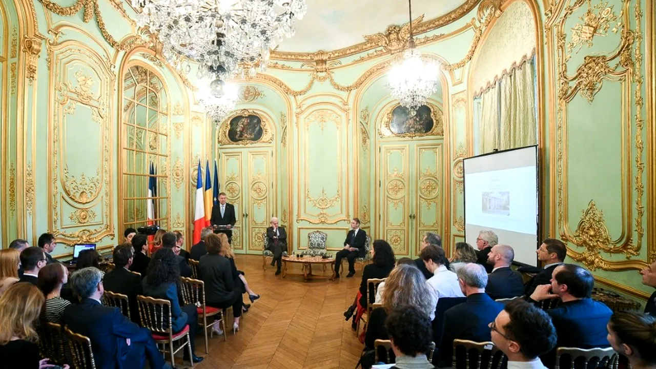 Iohannis, la Paris: România - o prăjitură. Greșit!