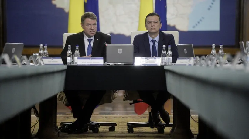 Ce le transmit românilor Klaus Iohannis și Sorin Grindeanu în prima zi de Paște. VIDEO