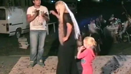 Fetița blondă găsită într-o tabără de romi Grecia era tratată ca un 