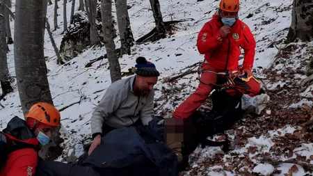 VIDEO | Moarte cumplită pentru un turist în Munții Argeșului, după ce a căzut în prăpastie