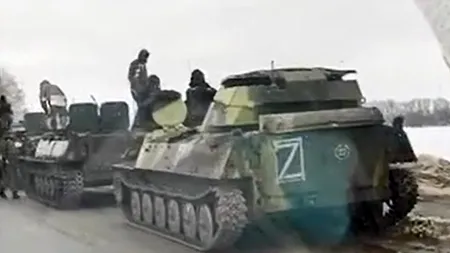 Tancuri rusești marcate cu semnul „Z” la granițele Ucrainei. Ce spus analiștii militari
