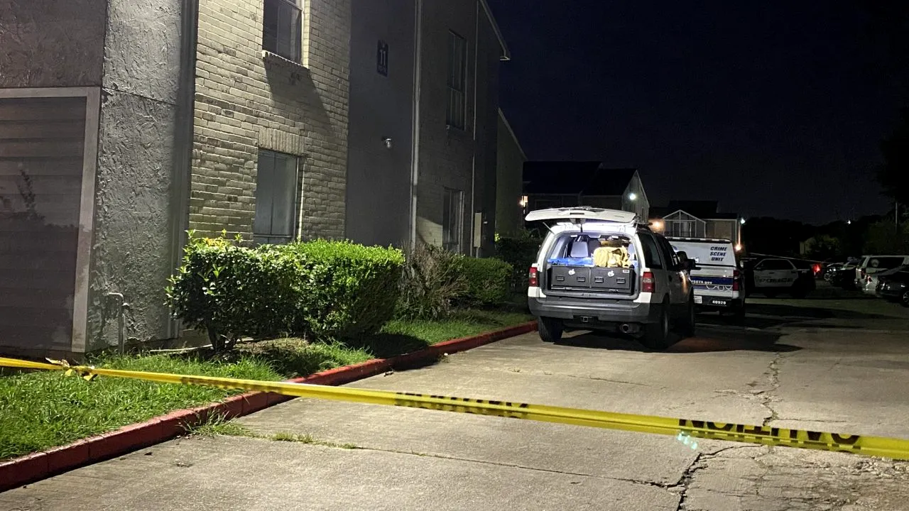 Masacru în Houston. O fetiță s-a prefăcut că este moartă, pentru a scăpa dintr-un atac. „Bunico, cineva a venit și ne-a împușcat pe toți!”