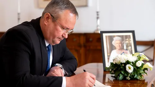 Premierul Nicole Ciucă a semnat în cartea de condoleanțe deschisă în memoria Reginei Elisabeta a II-a