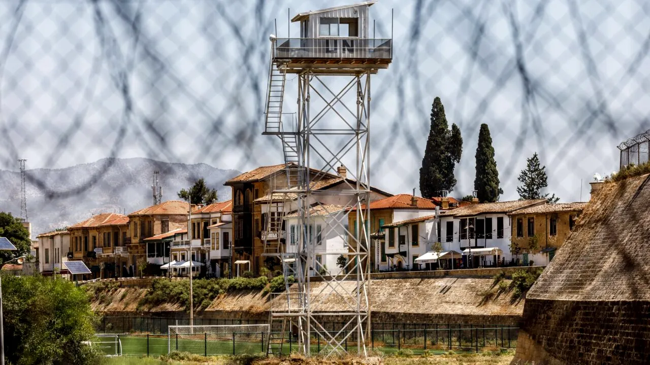 Turcia începe lucrările de construcție a unui ZID anti-imigranți la granița terestră cu Grecia