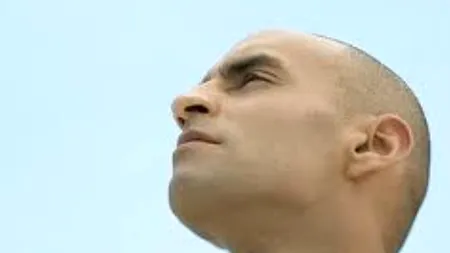 Bărbații rași în cap, mai buni șefi, mai puternici și masculini. STUDIU