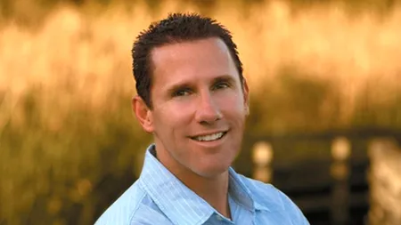 ''Romancierul iubirii eterne'' a divorțat