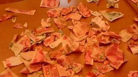Un băiețel din China a distrus toate economiile familiei