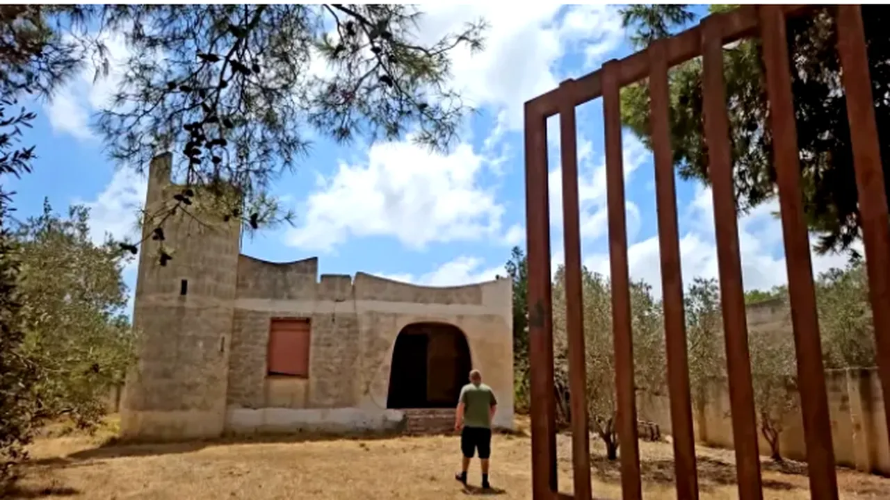 Afacere în stil sicilian. Un britanic a cumpărat o vilă la preț de mașină. Cum arată casa