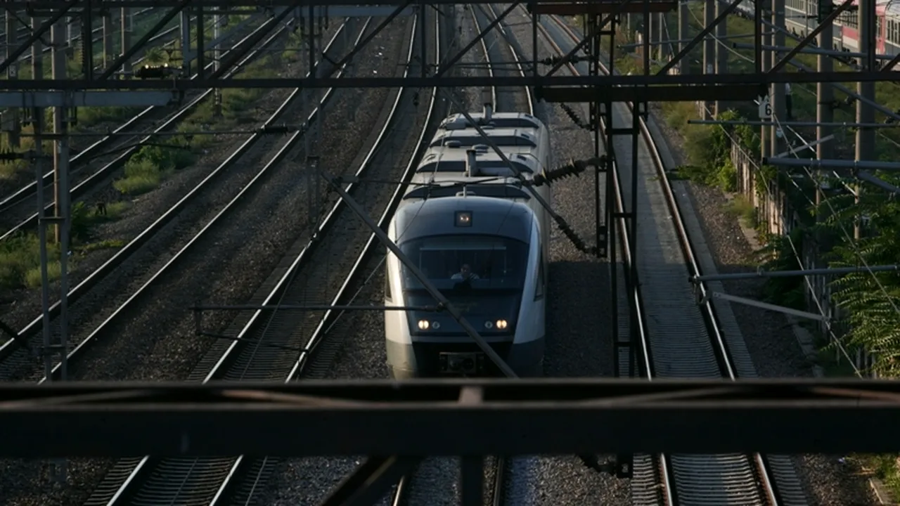 Ministrul Transporturilor a promis FMI că va numi manageri privați la CFR Călători și CFR Marfă până la sfârșitul lunii februarie